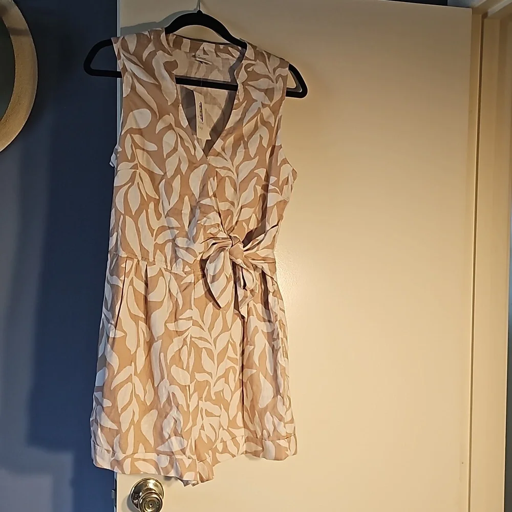 A new Day Romper - Picture 1 of 4